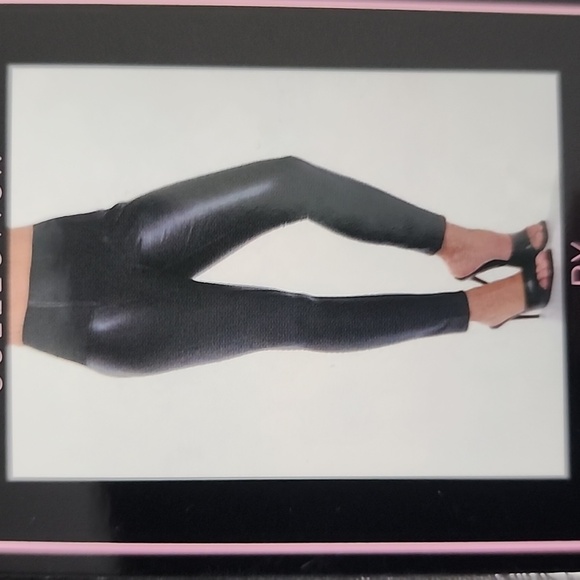 CI sono Pants - Faux leather leggings, with tummy control and elastic sides